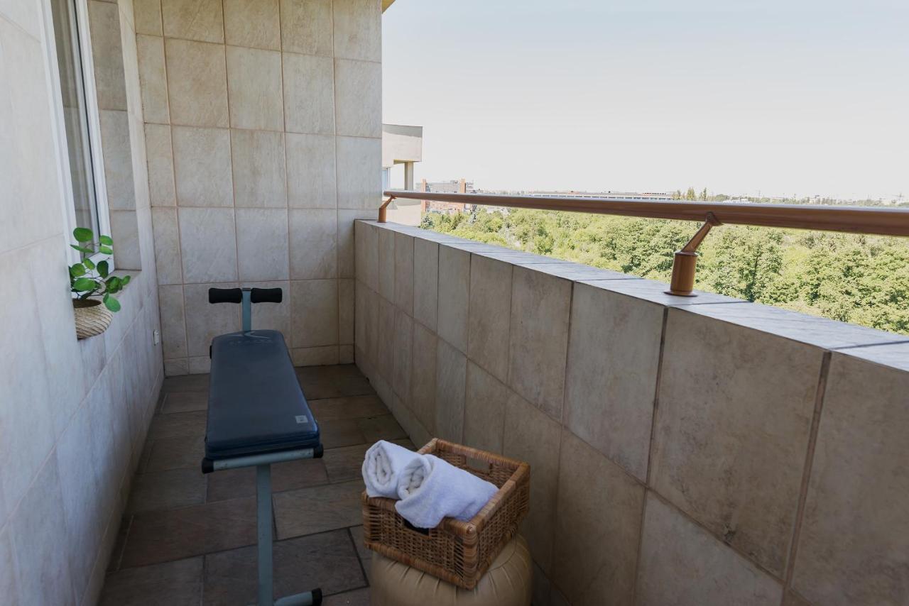 Miasteczko Orange P&O Service Apartments Варшава Екстериор снимка